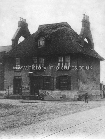The Old White Horse public house, East Ham. c.1900's